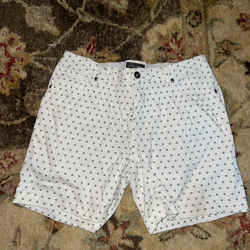 Ladies Denver Hayes Shorts size 6